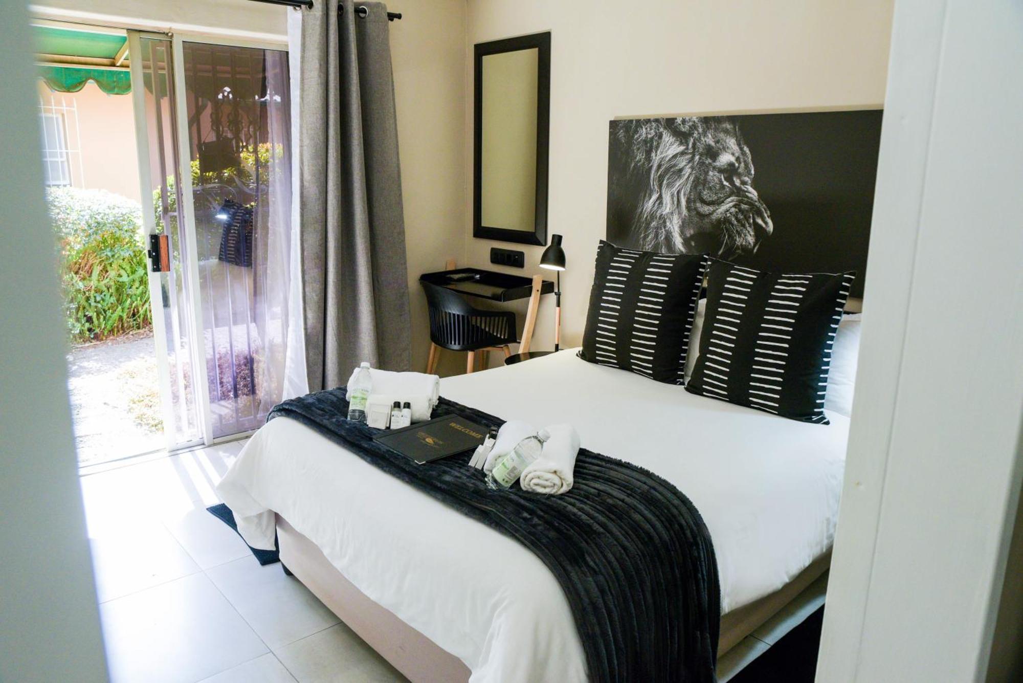 Greenfields Guesthouse & Restaurant Alberton Esterno foto