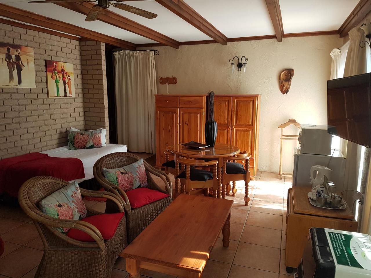 Greenfields Guesthouse & Restaurant Alberton Esterno foto