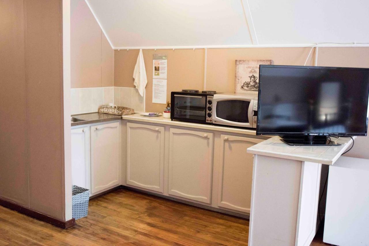 Greenfields Guesthouse & Restaurant Alberton Esterno foto
