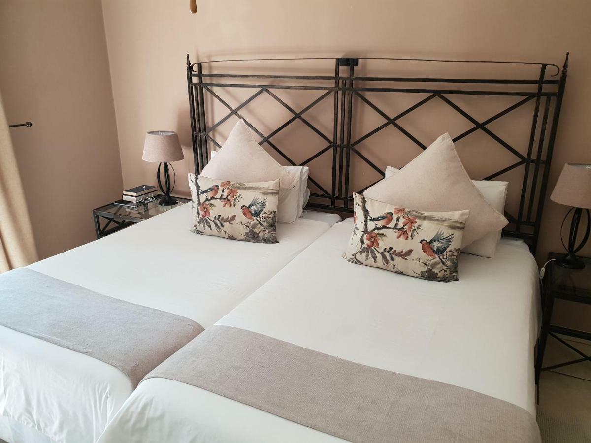 Greenfields Guesthouse & Restaurant Alberton Esterno foto